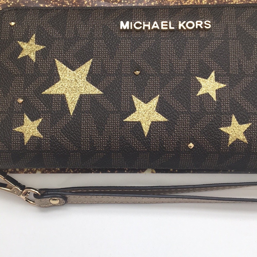 *ONLY 1 LEFT* MK Star Studded Leather Wallet - Picture 3 of 7